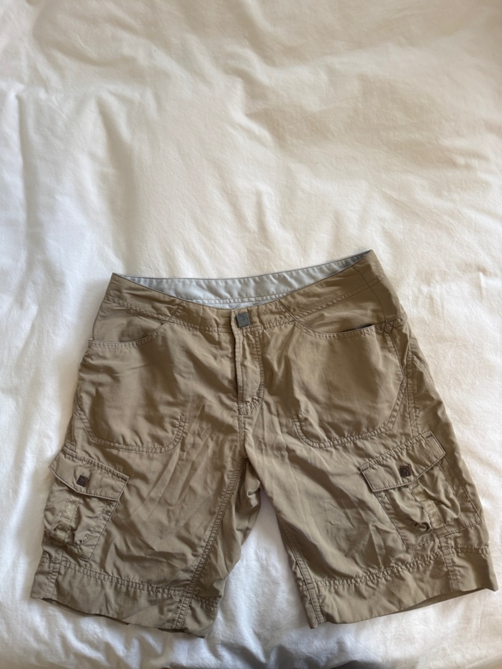 Mountain Hardwear Women's Tan Cargo Shorts